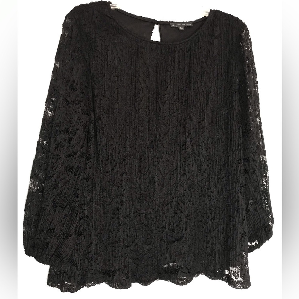 Adrianna papell lace black top size M
